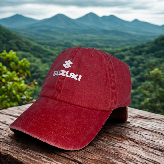 Gorra Suzuki | Diseño Deportivo con Logo Impreso | Ajustable para Hombre